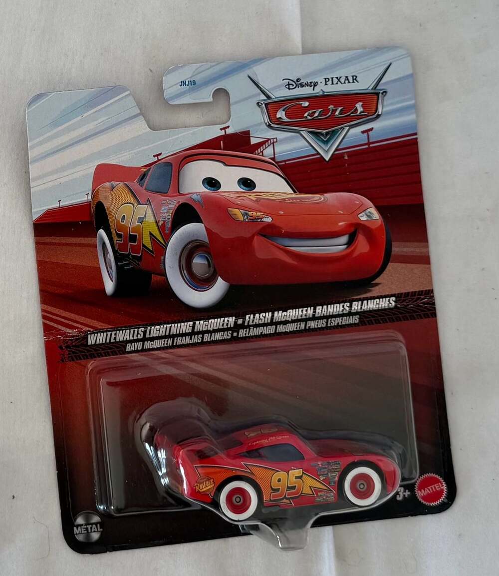 Disney Pixar Cars Whitewalls Lightning McQueen Die-Cast Toy Car